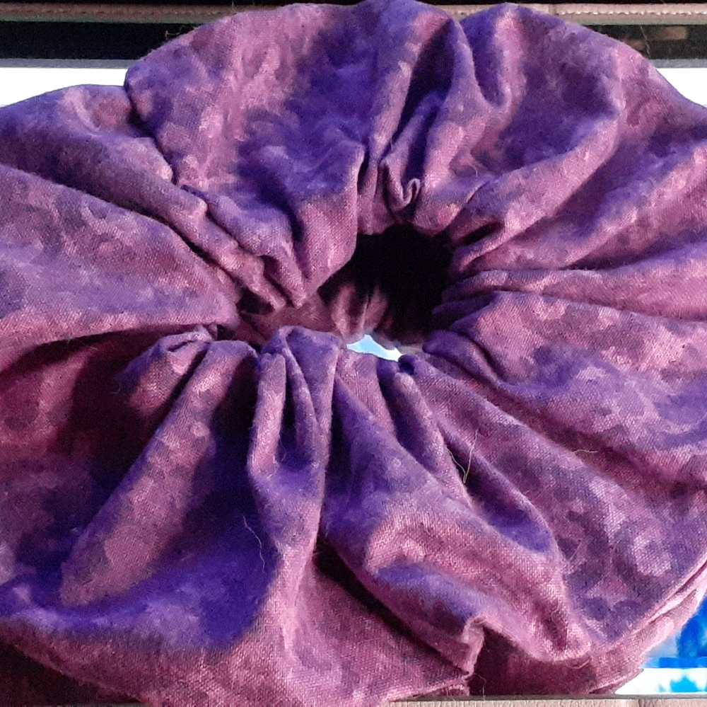 Large Swirle Purple Scrunchie
